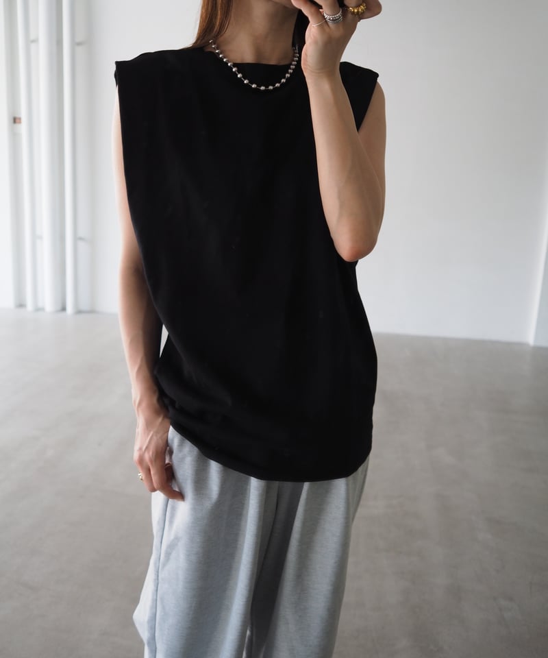 接触冷感】shoulder tuck tops / black | herin