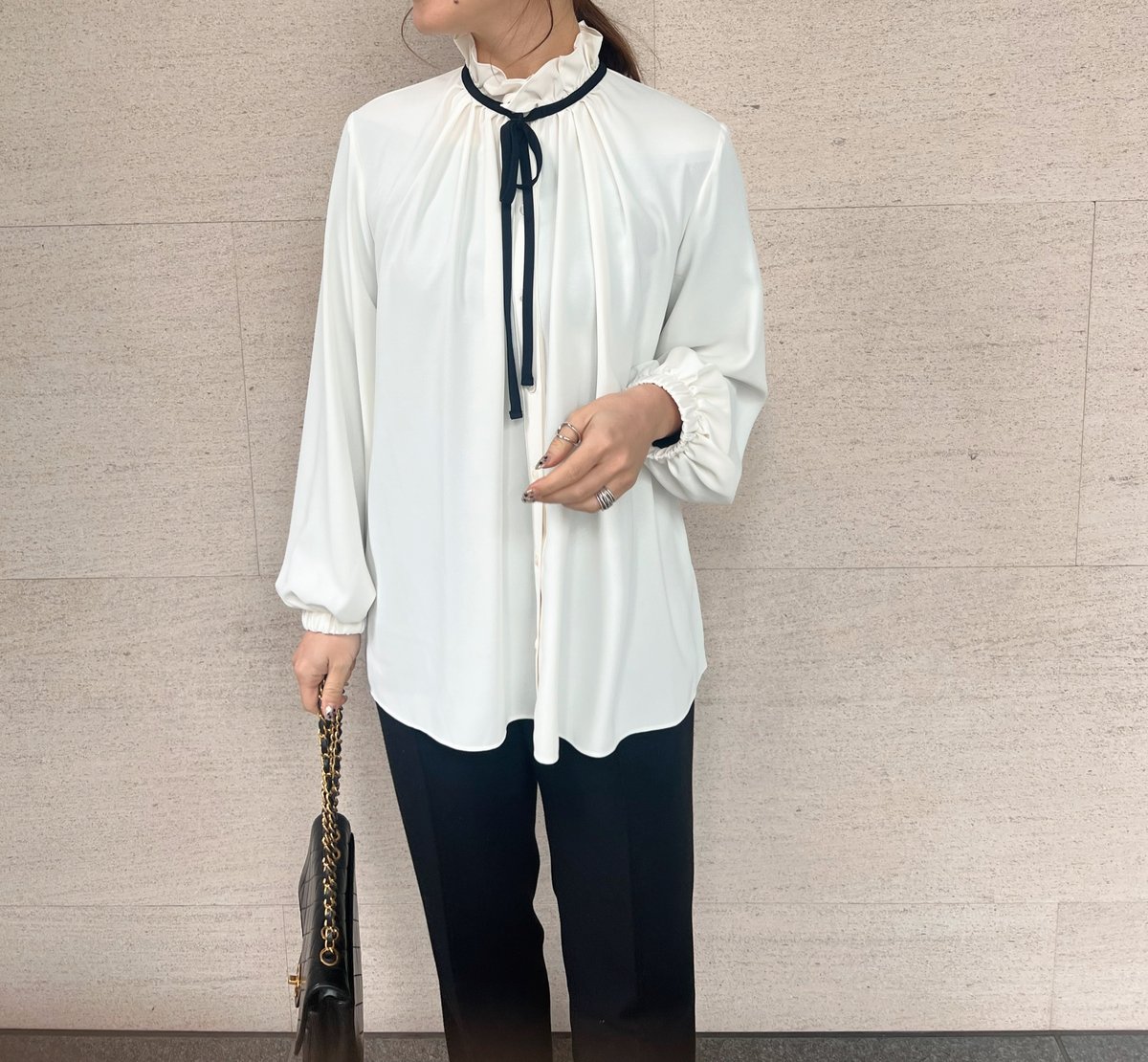 frill ribbon blouse | herin