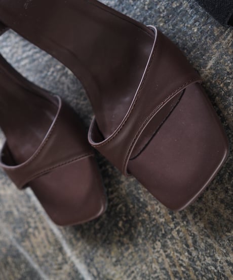 【即納】ichimanpo sandal / brown