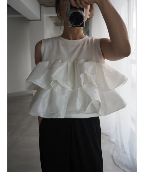 frill docking tops / off
