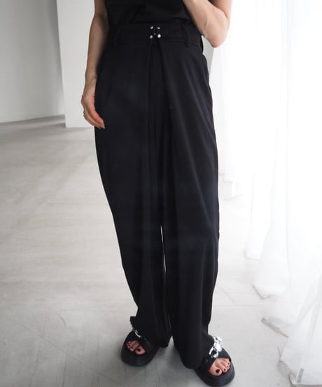 ponti tuck wide slacks / black