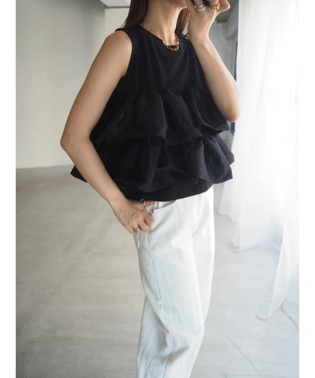 frill docking tops / black