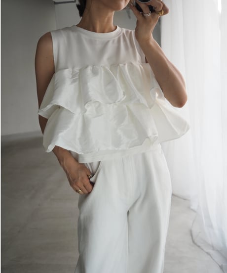 frill docking tops / off