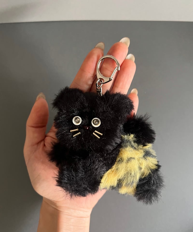 即納】carabiner charm / onipan neko | herin