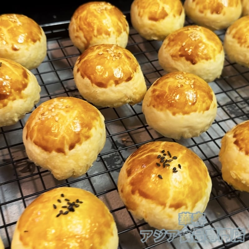 手工 蛋黃酥 6個入り 紅豆 抹茶 芋頭 3種口味 月餅 鹹蛋黃 塩卵入り