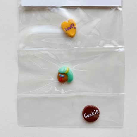tiny toy / (love!)