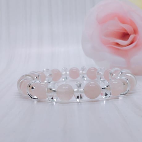 恋愛運 up ‼︎  銀 の エンジェル チャーム  ローズクォーツ × 翡翠 恋愛運 up ‼︎ 銀 の エンジェル チャーム ローズクォーツ × 翡翠