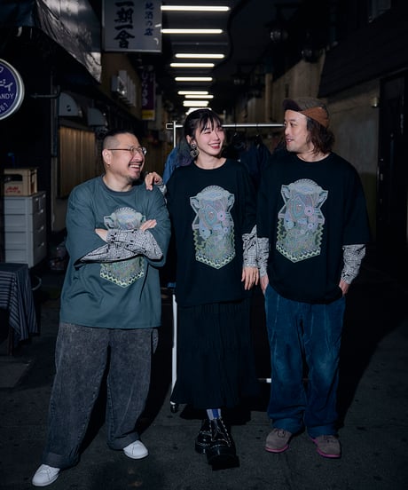Hatsunex meets Apsu Shusei “Hatsune” フェイクレイヤードTシャツ（漆黒）