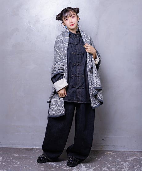 Hatsunex meets Apsu Shusei "TAIRIKUZU" MONYOU Shawl（STRAW GRAY）