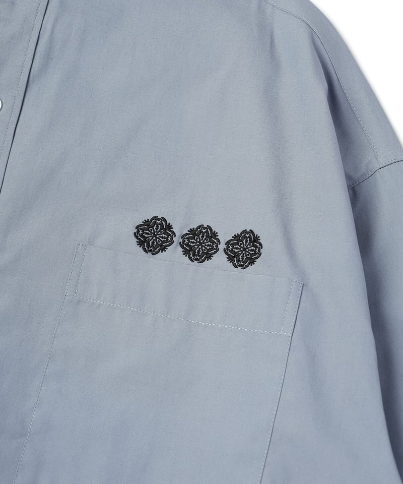 Hatsunex × MERI MAENO オーバーサイズ刺繍シャツ(アシッド Hatsunex × MERI MAENO オーバーサイズ刺繍シャツ(アシッド