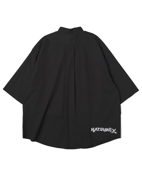 Hatsunex × MERI MAENO オーバーサイズ刺繍シャツ（ブラック）