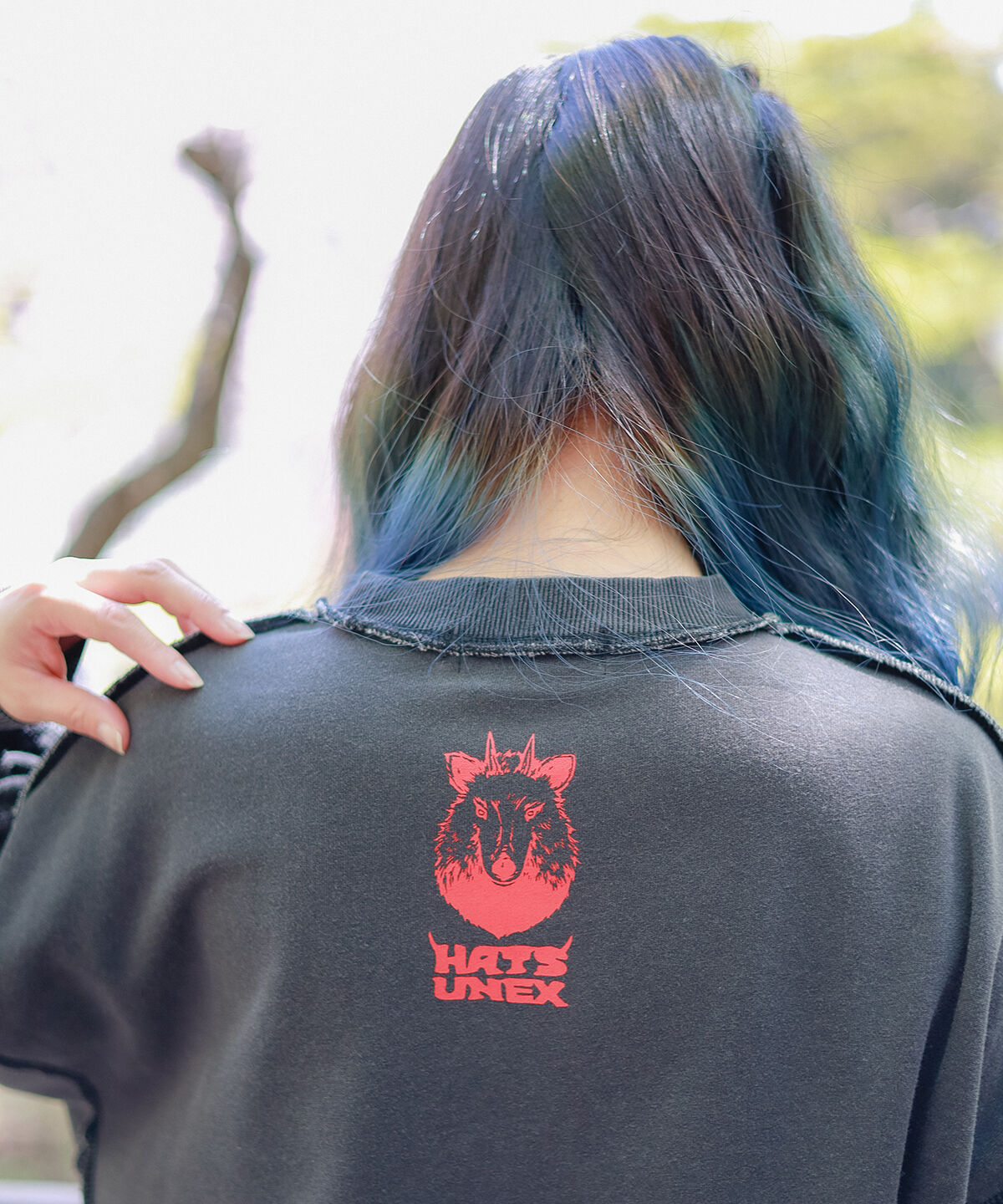 【迅速配送可能】hatsunex ONIKAMO アウトステッチトレーナー fit=scale-down,w=1200