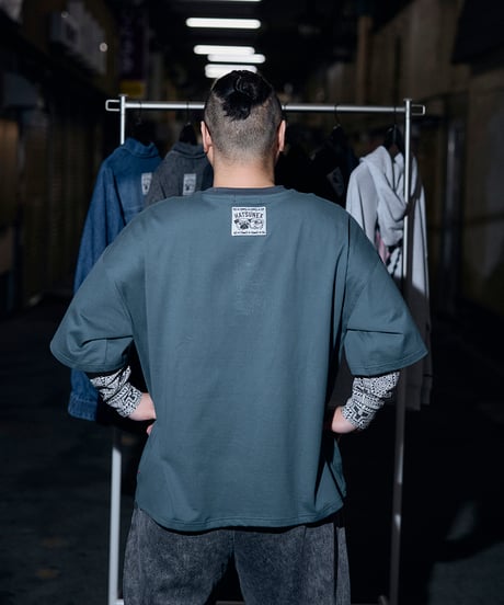 Hatsunex meets Apsu Shusei “Hatsune” フェイクレイヤードTシャツ（翠緑）