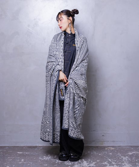 Hatsunex meets Apsu Shusei "TAIRIKUZU" MONYOU Shawl（STRAW GRAY）