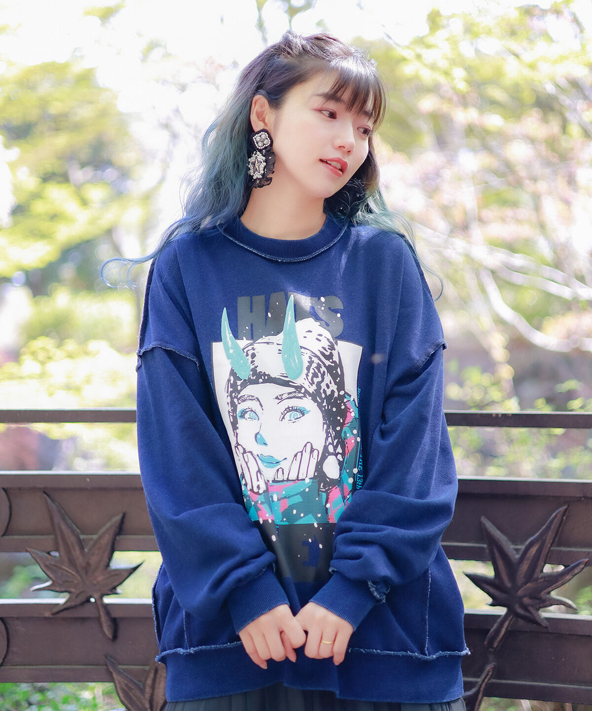 【迅速配送可能】hatsunex ONIKAMO アウトステッチトレーナー fit=scale-down,w=1200