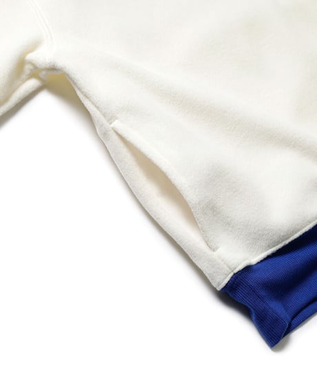 Hatsunex Embroidery Fleece（WHITE）
