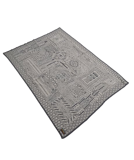 Hatsunex meets Apsu Shusei "TAIRIKUZU" MONYOU Shawl（STRAW GRAY）