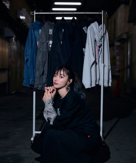Hatsunex meets Apsu Shusei “Hatsune” フェイクレイヤードTシャツ（漆黒）