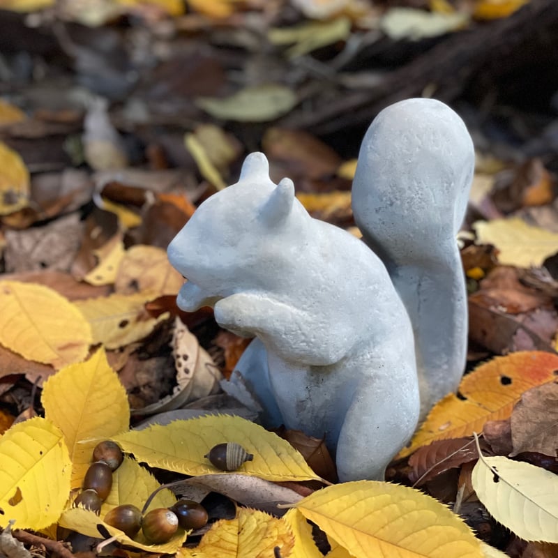 リス ガーデンオーナメント | mi;ko