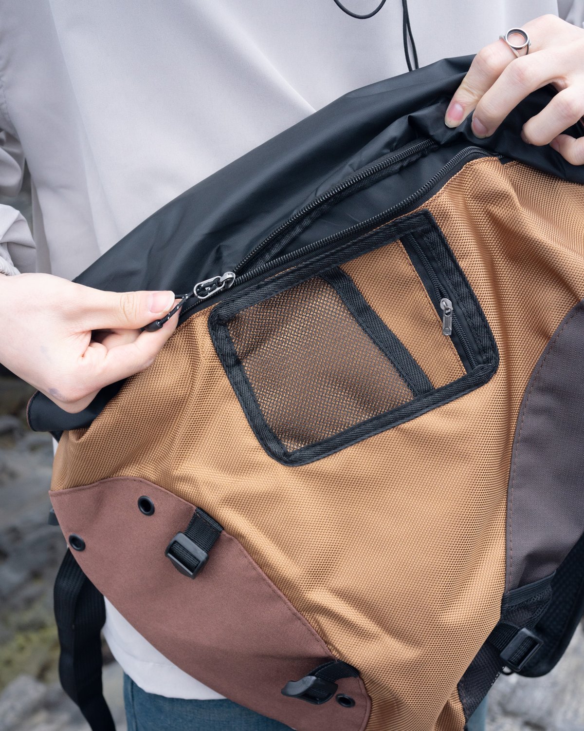 One Shoulder Nylon Bi-Color Bag | PIEAL