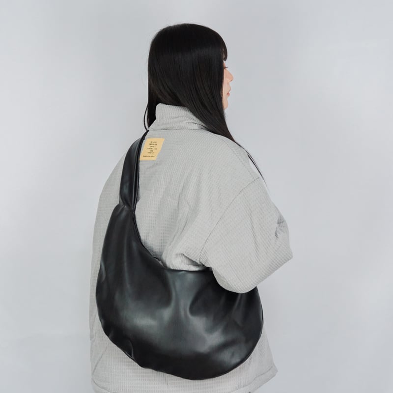 Leather Round Shoulder Bag | PIEAL