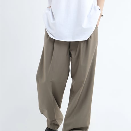 One Tuck Wide Slacks