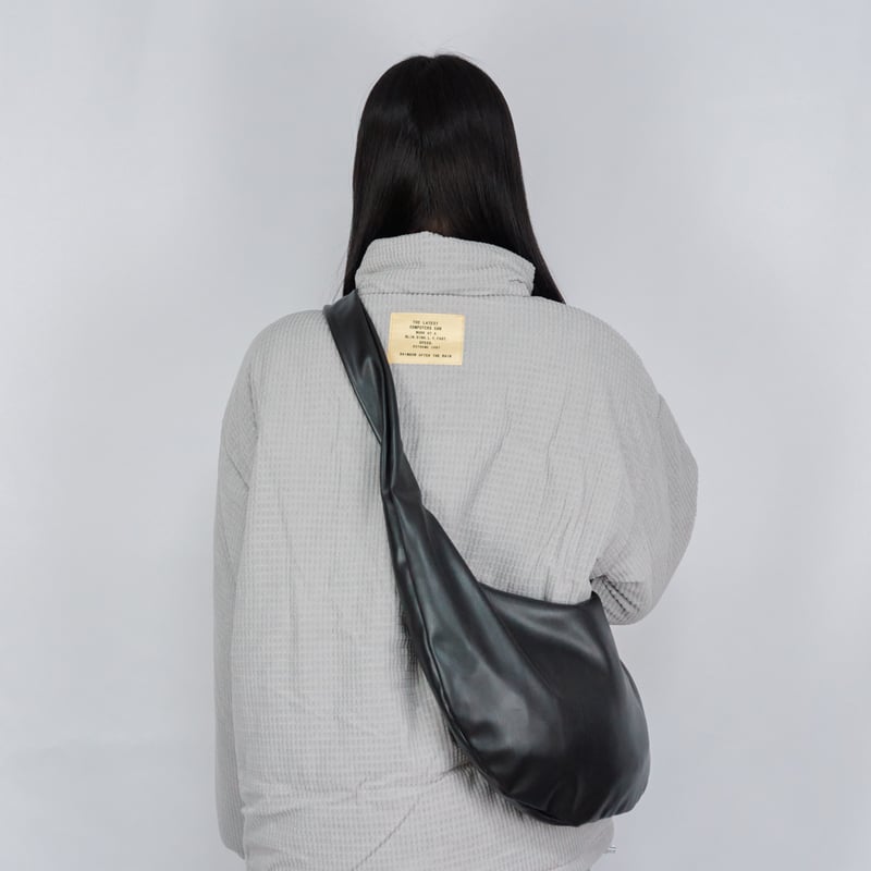 日本未上陸【PEDRO】Round Leather Shoulder Bag ★送料関税込 Leather Round Shoulder Bag | PIEAL