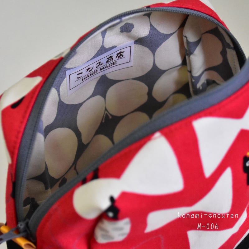 リボン黒猫ポーチ | こなみ商店's STORE