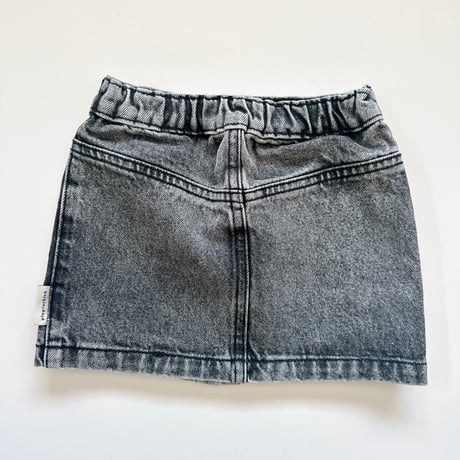 washed black denim skirt/piupiuchick