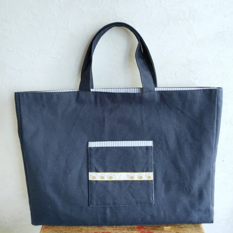 手刺繍レッスンバッグ　なかよし羊