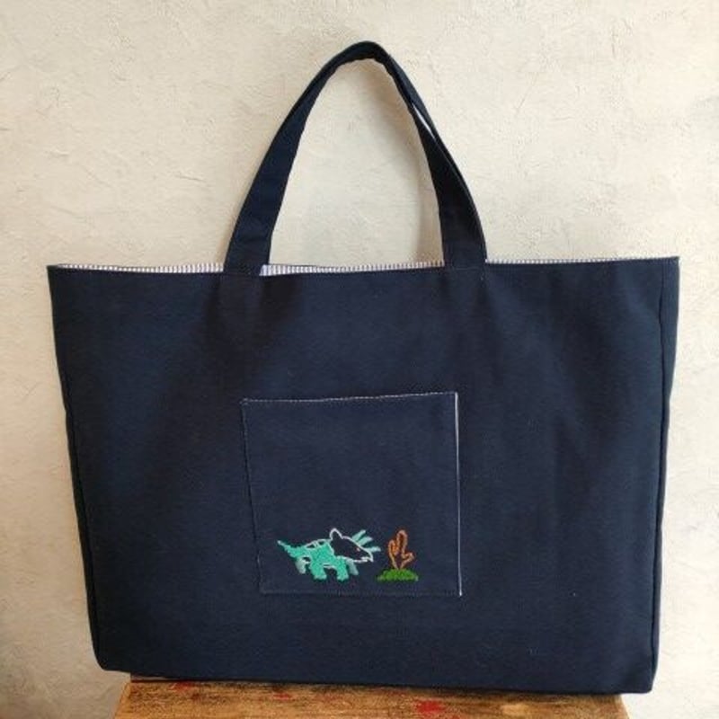 手刺繍レッスンバッグ 恐竜たち | 入学・入園のハンドメイド雑貨 手刺繍レッスンバッグ 恐竜たち | 入学・入園のハンドメイド雑貨