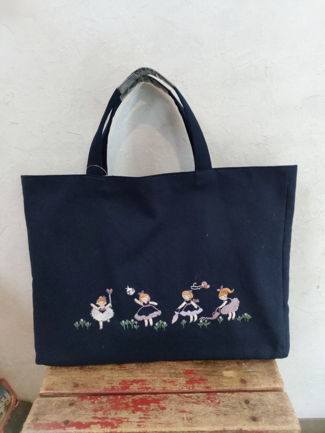 ハンドメイド手刺繍バッグ 84f581f61dd75d8b75baaee93a49e9