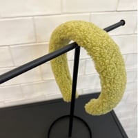 テディーピスタチオカチューシャ