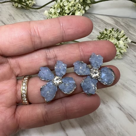 カラーストーンフラワーピアス