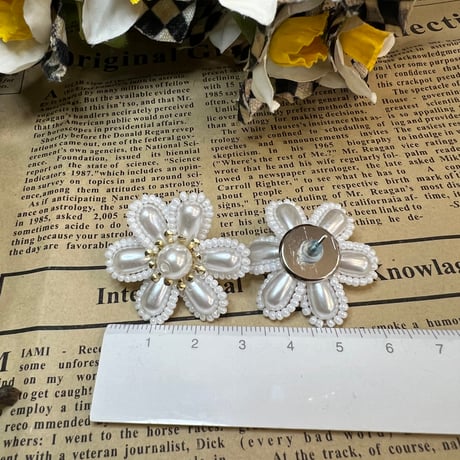 刺繍フラワーパールピアス