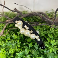 パールビジューバナナクリップ