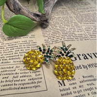 ビジューパインピアス