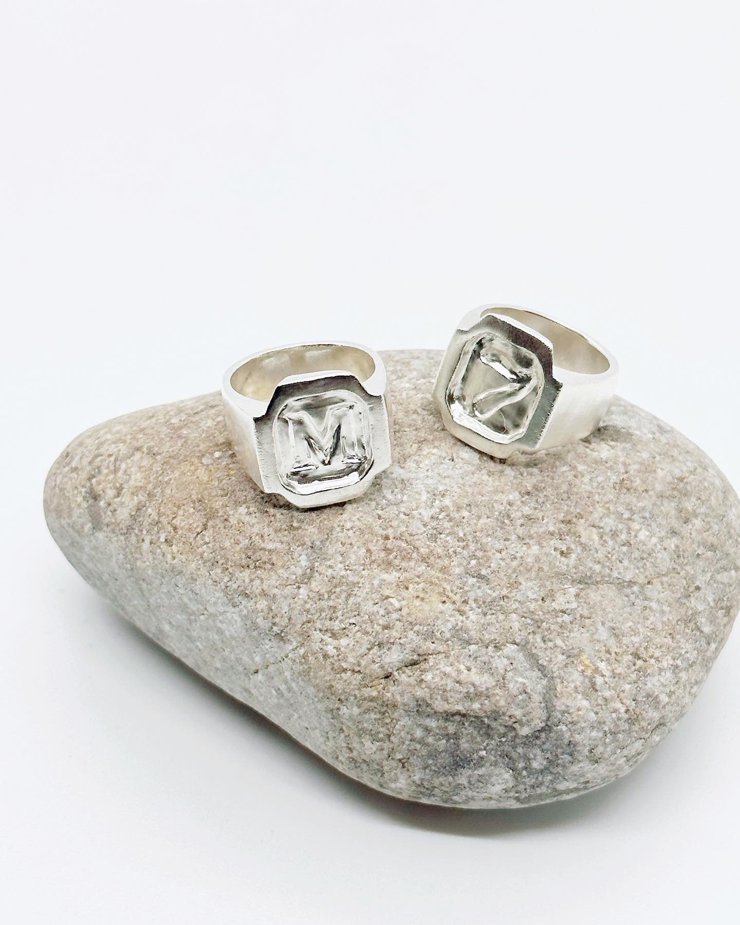 受注制作】SIGNET RING | hideka kanamaru