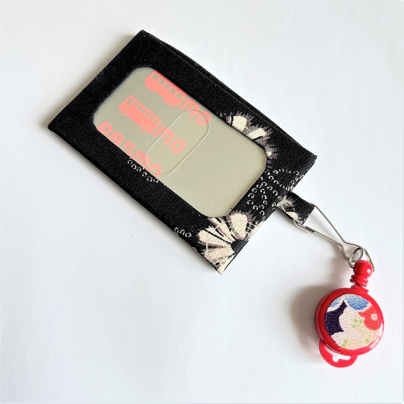 交通系ICカードケース リール付き 絞り模様 黒 | Aroma & Cloth ROCO