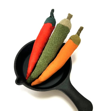 アロマディフューザー　ROCOオリジナル野菜シリーズ　唐辛子　アロマ用フェルト3枚、容器付き