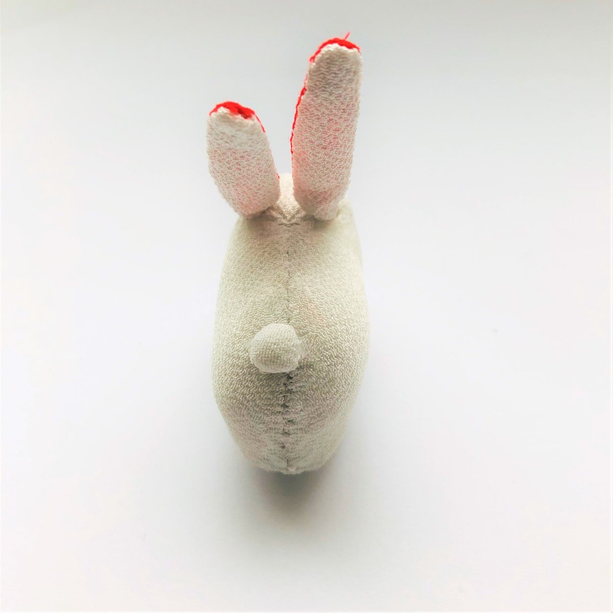 雪うさぎ ちりめん細工 座布団付き | Aroma & Cloth ROCO 雪うさぎ ちりめん細工 座布団付き | Aroma & Cloth ROCO