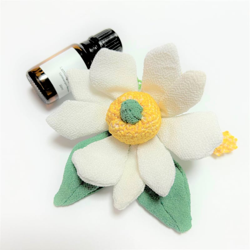 オオヤマスレンゲの香袋 黄色 ROCOオリジナルちりめん細工 花シリーズ