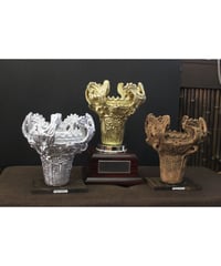 火焔型土器優勝カップ　中サイズ　21.5㎝　（色　出土色　金色　銀色）各色選択1個。この商品は受注生産となります。電話かメールにてお問い合わせください。