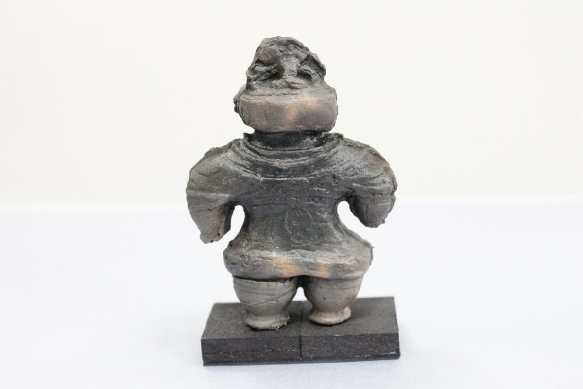 遮光器土偶レプリカ 5㎝ (台座0.5㎝) | 縄文ギャラリー「JOMON」 火焔