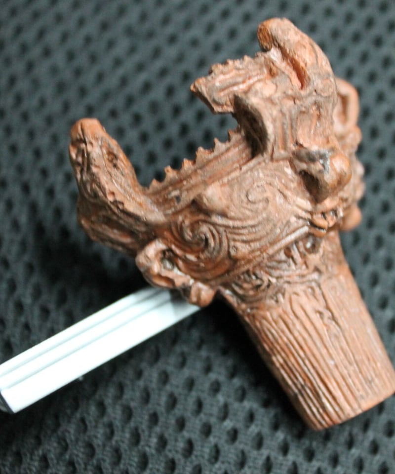 火焔型土器ネクタイピン 5㎝ 陶器製 | 縄文ギャラリー「JOMON」 一万年