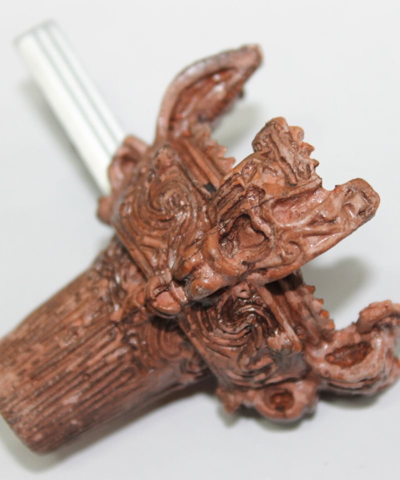 火焔型土器ネクタイピン 5㎝ 陶器製 | 縄文ギャラリー「JOMON」 一万年