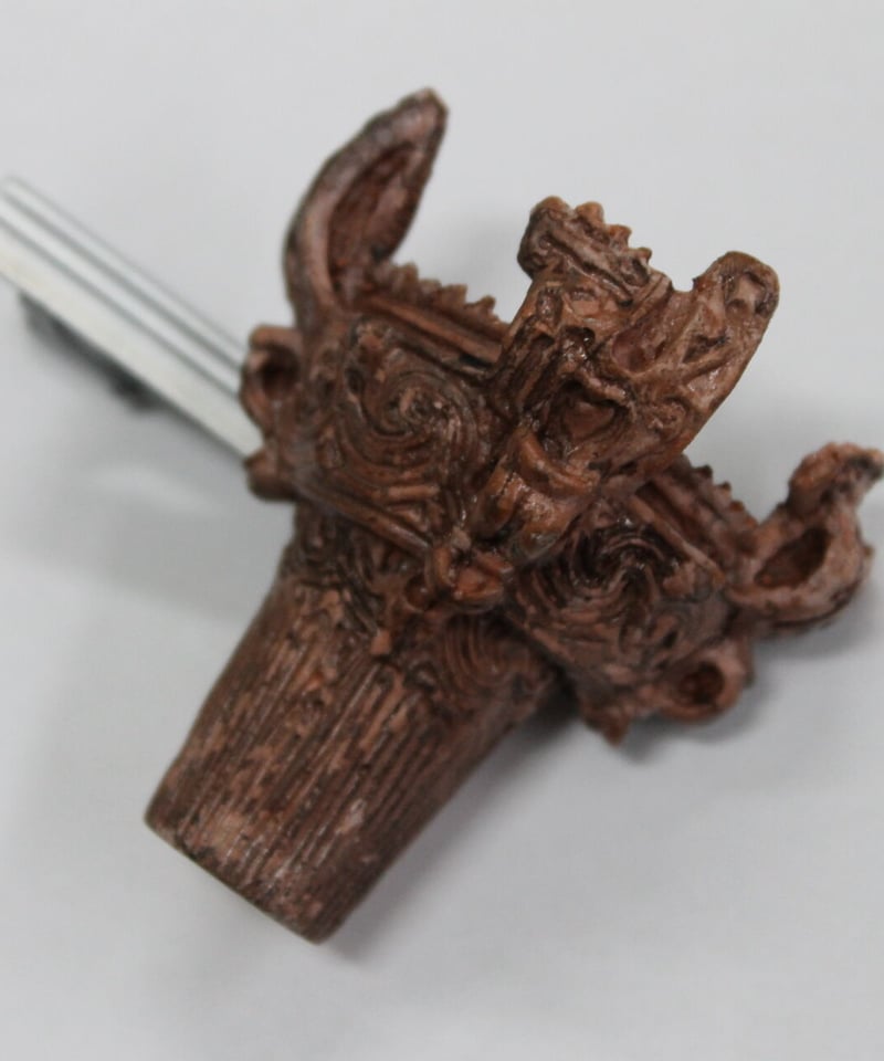 火焔型土器ネクタイピン 5㎝ 陶器製 | 縄文ギャラリー「JOMON」 一万年