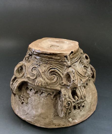 縄文・火焔型どんぶり　 17.5㎝×760ｇ　手作り陶器製。