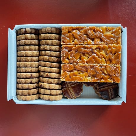 BONJOUR KUCHIBUE 　父の日のための「バター缶」