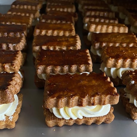 BONJOUR KUCHIBUEのバタークッキーサンド